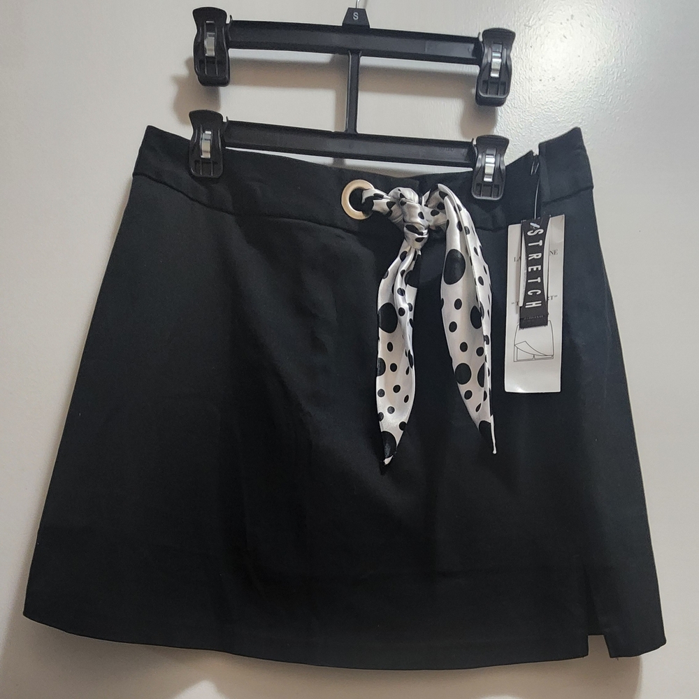 Larry Levine Stretch NWT Black Skort Size 14 Polka Dot Tie Waist